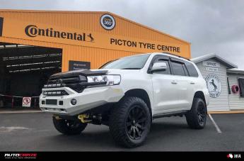 TOYOTA LANDCRUSIER DIESEL BLACK   MACHINED WITH DARK TINT